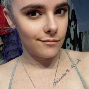 Meet your Posher, Kelley